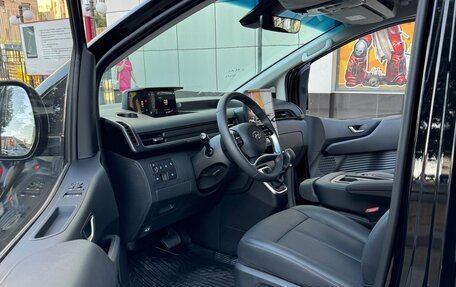 Hyundai Staria, 2024 год, 5 950 000 рублей, 10 фотография