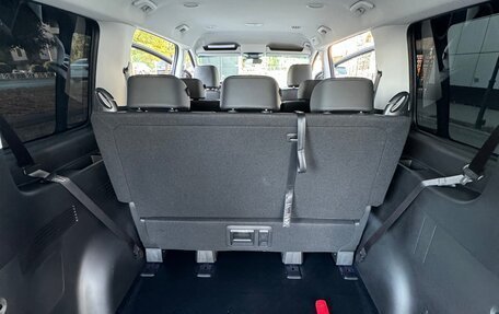 Hyundai Staria, 2024 год, 5 950 000 рублей, 18 фотография