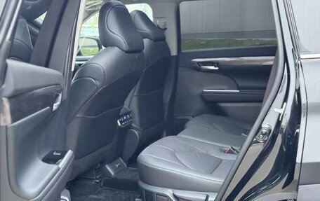 Toyota Highlander, 2026 год, 5 100 000 рублей, 13 фотография