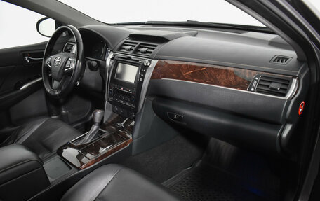 Toyota Camry, 2016 год, 1 990 000 рублей, 12 фотография