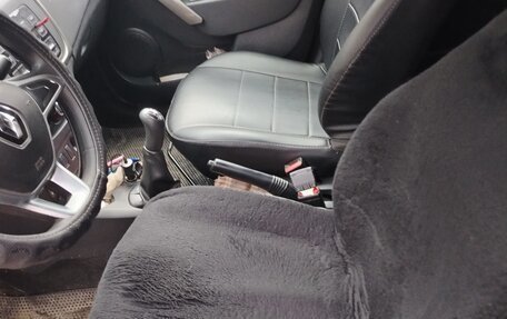 Renault Logan II, 2019 год, 1 070 000 рублей, 1 фотография