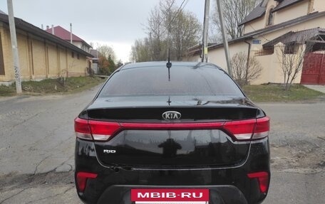 KIA Rio IV, 2017 год, 800 000 рублей, 3 фотография