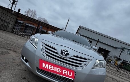 Toyota Camry, 2009 год, 940 000 рублей, 4 фотография