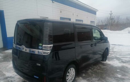 Toyota Voxy III, 2019 год, 1 990 000 рублей, 10 фотография