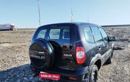 Chevrolet Niva I рестайлинг, 2020 год, 750 000 рублей, 3 фотография