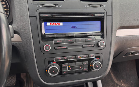 Volkswagen Jetta VI, 2010 год, 700 000 рублей, 9 фотография