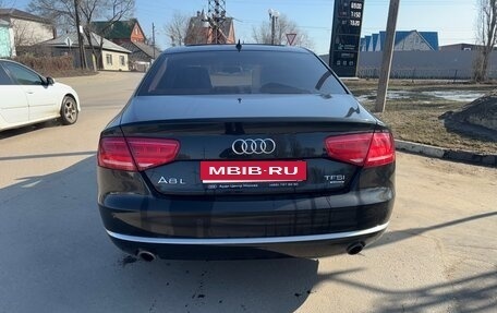 Audi A8, 2012 год, 1 560 000 рублей, 7 фотография