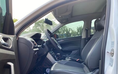 Volkswagen T-Cross I, 2021 год, 1 300 000 рублей, 9 фотография