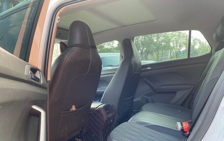 Volkswagen T-Cross I, 2021 год, 1 300 000 рублей, 11 фотография