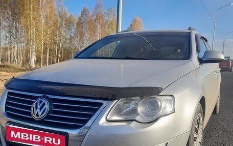 Volkswagen Passat B6, 2007 год, 700 000 рублей, 3 фотография