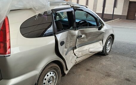 Honda Stream I рестайлинг, 2001 год, 220 000 рублей, 6 фотография