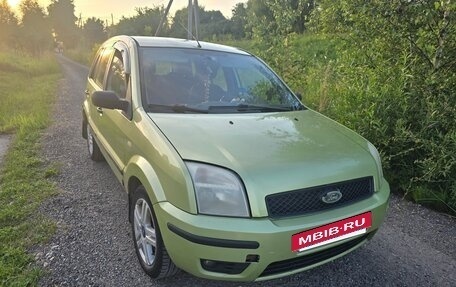 Ford Fusion I, 2005 год, 290 000 рублей, 2 фотография