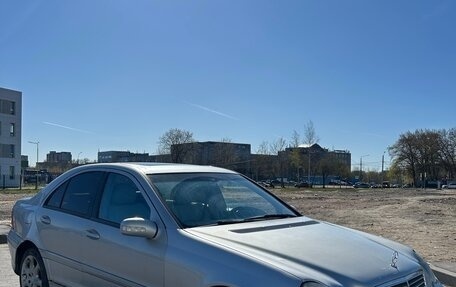 Mercedes-Benz C-Класс, 2003 год, 390 000 рублей, 2 фотография