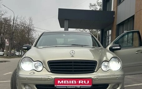 Mercedes-Benz C-Класс, 2006 год, 700 000 рублей, 3 фотография