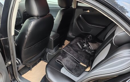 Volkswagen Jetta VI, 2013 год, 995 000 рублей, 8 фотография