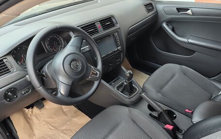 Volkswagen Jetta VI, 2013 год, 995 000 рублей, 10 фотография