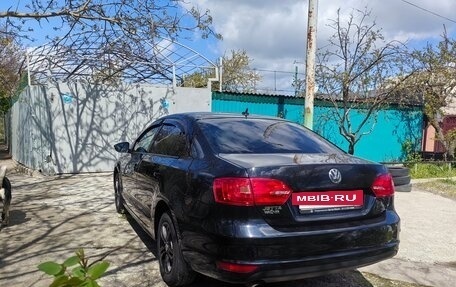 Volkswagen Jetta VI, 2013 год, 995 000 рублей, 20 фотография