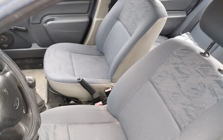 Renault Logan I, 2006 год, 380 000 рублей, 6 фотография