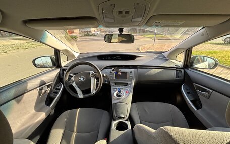 Toyota Prius, 2015 год, 1 500 000 рублей, 9 фотография