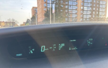 Toyota Prius, 2015 год, 1 500 000 рублей, 12 фотография