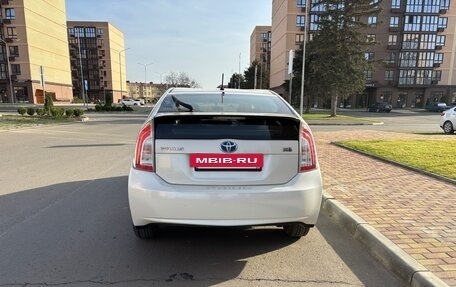 Toyota Prius, 2015 год, 1 500 000 рублей, 3 фотография