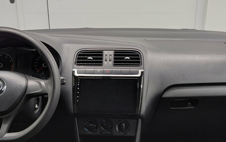 Volkswagen Polo VI (EU Market), 2020 год, 1 100 000 рублей, 18 фотография