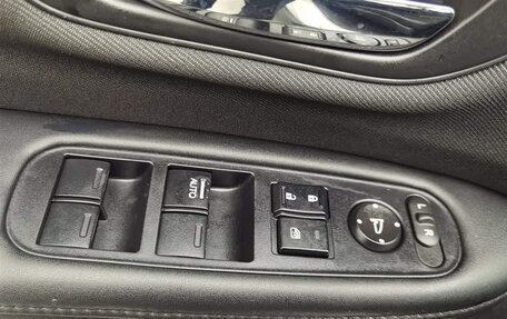 Honda Vezel, 2021 год, 1 350 000 рублей, 12 фотография