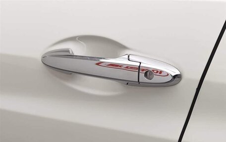 Honda Vezel, 2021 год, 1 350 000 рублей, 18 фотография