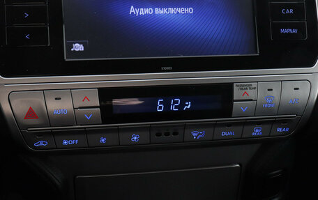 Toyota Land Cruiser Prado 150 рестайлинг 2, 2018 год, 4 799 000 рублей, 14 фотография