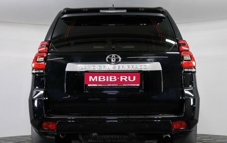 Toyota Land Cruiser Prado 150 рестайлинг 2, 2018 год, 4 799 000 рублей, 6 фотография