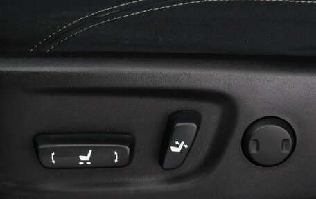 Toyota Land Cruiser Prado 150 рестайлинг 2, 2018 год, 4 799 000 рублей, 16 фотография