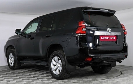 Toyota Land Cruiser Prado 150 рестайлинг 2, 2018 год, 4 799 000 рублей, 7 фотография