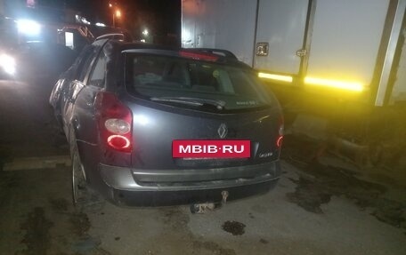 Renault Laguna II, 2002 год, 130 000 рублей, 2 фотография