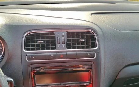 Volkswagen Polo VI (EU Market), 2011 год, 780 000 рублей, 5 фотография