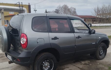 Chevrolet Niva I рестайлинг, 2016 год, 530 000 рублей, 4 фотография