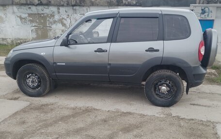 Chevrolet Niva I рестайлинг, 2016 год, 530 000 рублей, 5 фотография