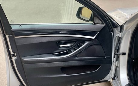 BMW 5 серия, 2012 год, 1 950 000 рублей, 18 фотография