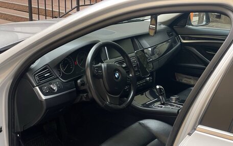 BMW 5 серия, 2012 год, 1 950 000 рублей, 19 фотография