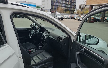 Volkswagen Tiguan II, 2019 год, 2 850 000 рублей, 11 фотография