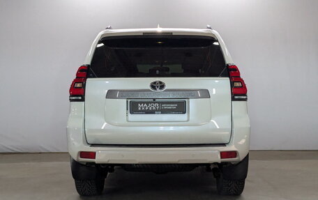 Toyota Land Cruiser Prado 150 рестайлинг 2, 2020 год, 6 175 000 рублей, 6 фотография