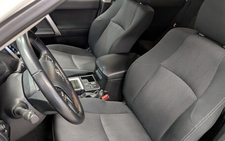 Toyota Land Cruiser Prado 150 рестайлинг 2, 2020 год, 6 175 000 рублей, 20 фотография