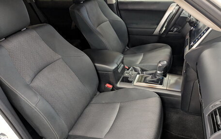 Toyota Land Cruiser Prado 150 рестайлинг 2, 2020 год, 6 175 000 рублей, 24 фотография