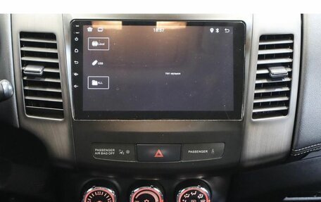 Mitsubishi Outlander III рестайлинг 3, 2011 год, 1 224 000 рублей, 10 фотография