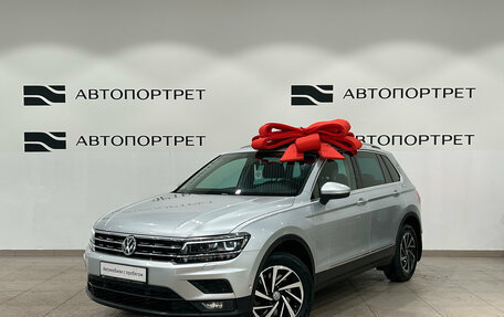 Volkswagen Tiguan II, 2018 год, 2 599 000 рублей, 3 фотография