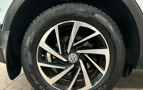 Volkswagen Tiguan II, 2018 год, 2 599 000 рублей, 11 фотография