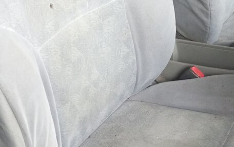 Toyota Prius IV XW50, 1999 год, 100 000 рублей, 4 фотография