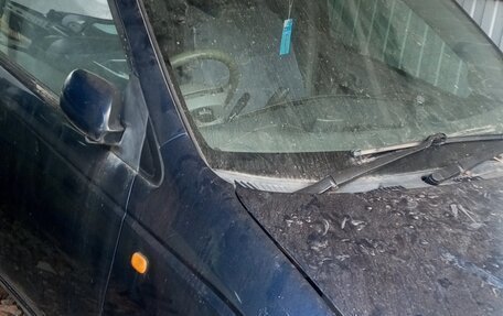 Toyota Prius IV XW50, 1999 год, 100 000 рублей, 6 фотография