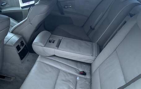 BMW 5 серия, 2006 год, 650 000 рублей, 21 фотография