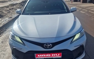 Toyota Camry, 2021 год, 2 399 000 рублей, 1 фотография