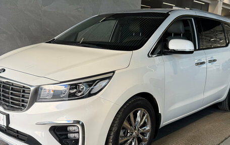 KIA Carnival III, 2020 год, 3 299 000 рублей, 1 фотография